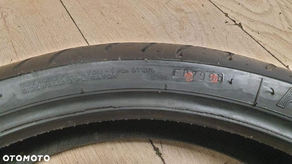 Opona 110/70ZR17 Metzeler Roadtec Z6 - 9