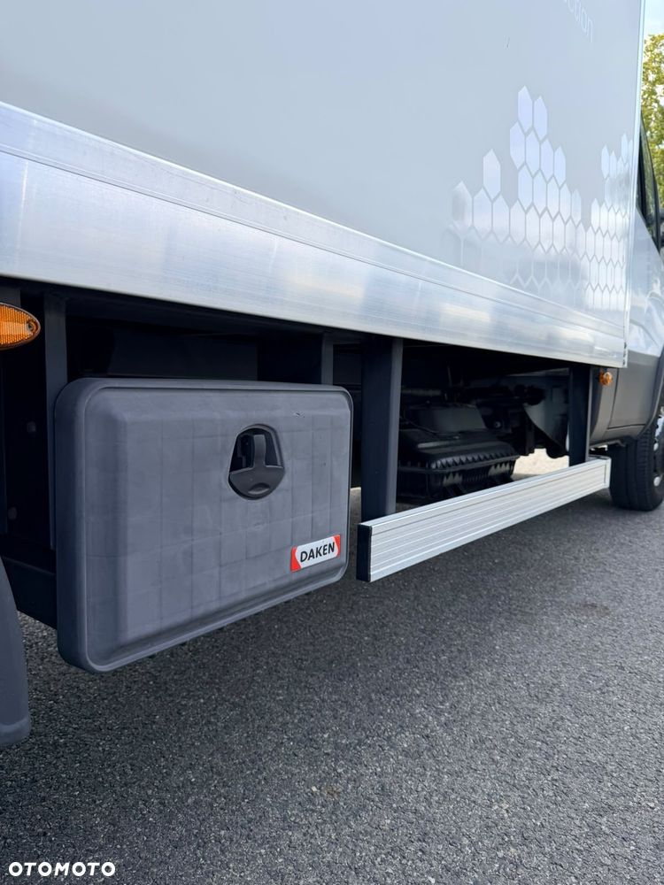 Iveco 72C18 KONTENER WINDA - 21