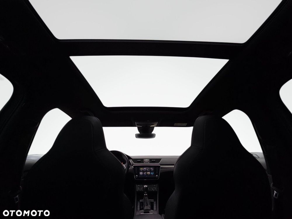 Skoda Superb 2.0 TDI SCR 4x4 Sportline DSG - 14