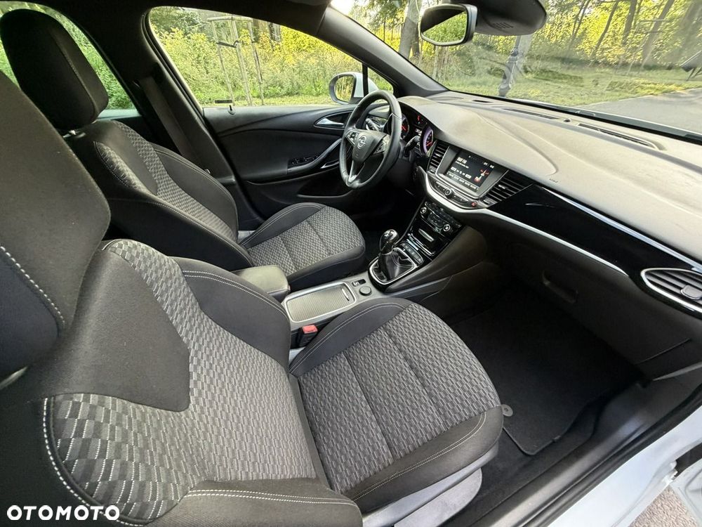 Opel Astra - 33
