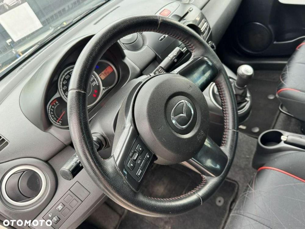 Mazda 2 - 11