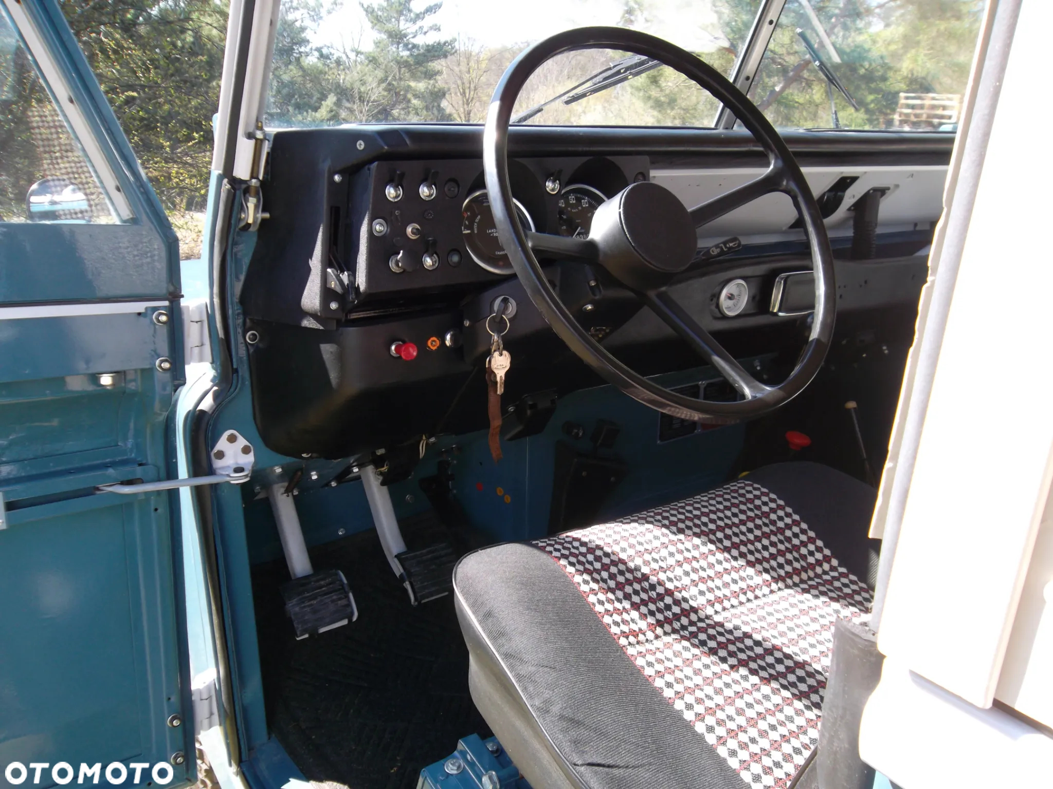 Land Rover Inny - 10
