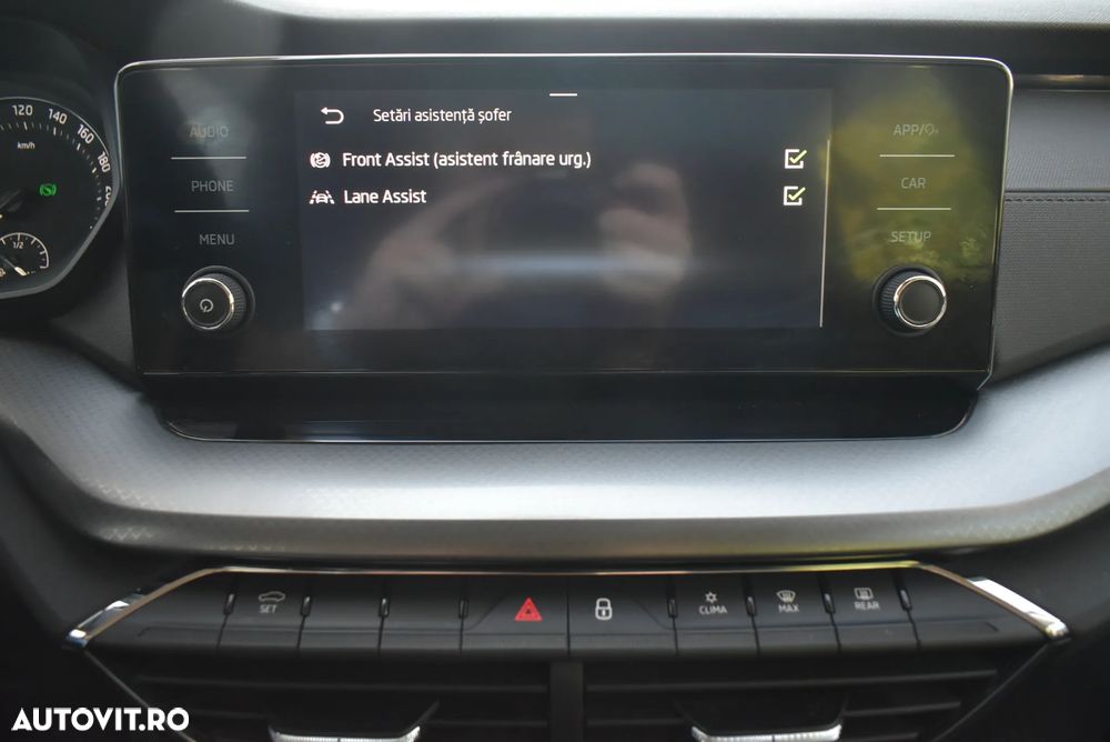 Skoda Octavia 2.0 TDI DSG Ambition - 19
