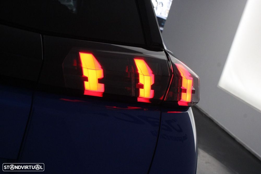 Peugeot e-2008 50 kWh Allure Pack - 36