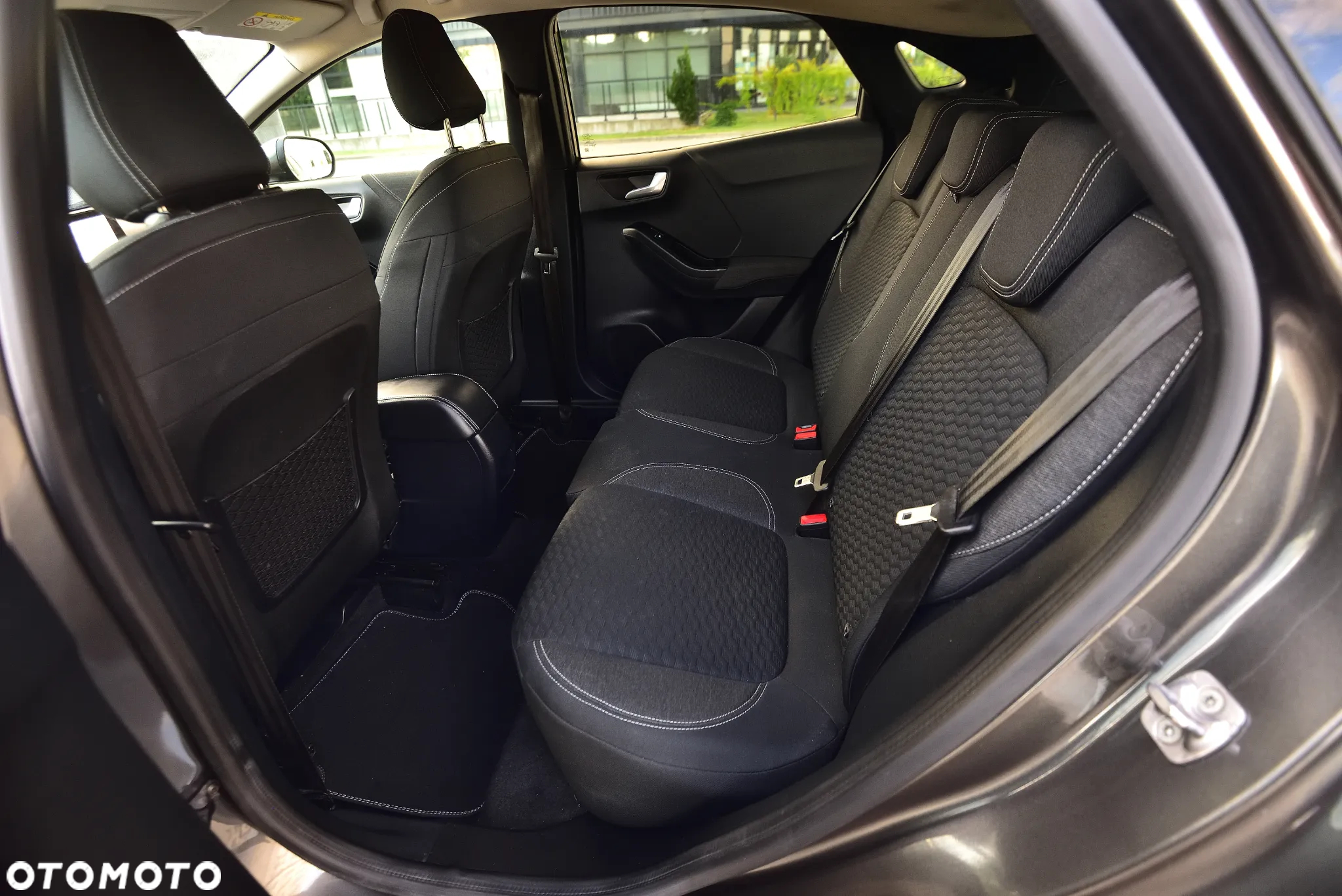 Ford Puma 1.0 EcoBoost mHEV Titanium - 21