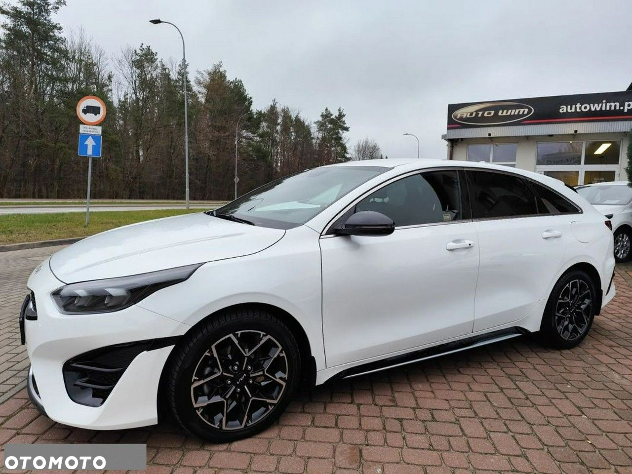 Kia ProCeed - 8