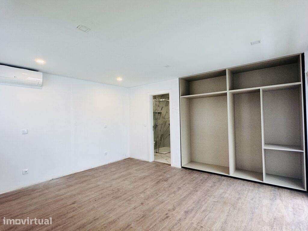 Casa / Villa em Fernão Ferro de 166,00 m2 - Grande imagem: 5/11
