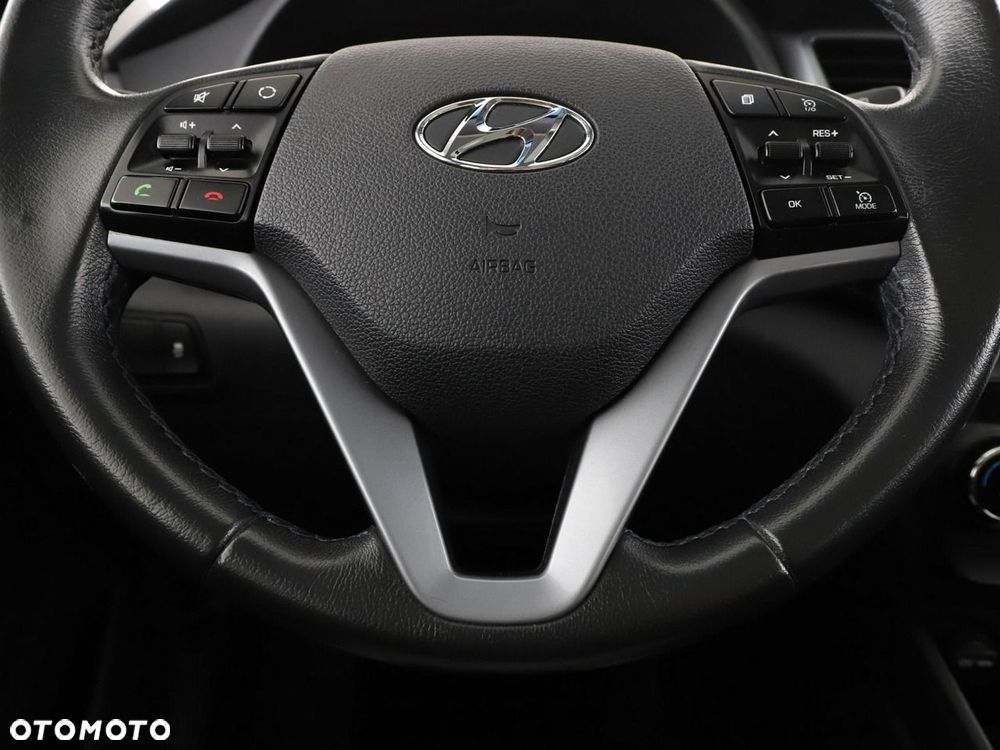 Hyundai Tucson 1.7 CRDI BlueDrive Style 2WD - 22
