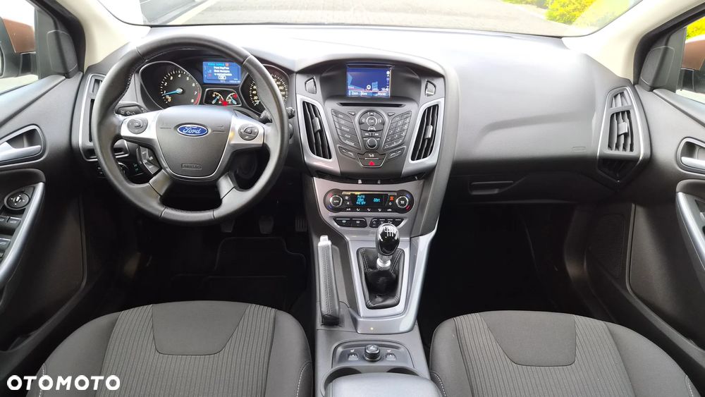 Ford Focus 1.0 EcoBoost STart-Stopp-System TITANIUM - 6