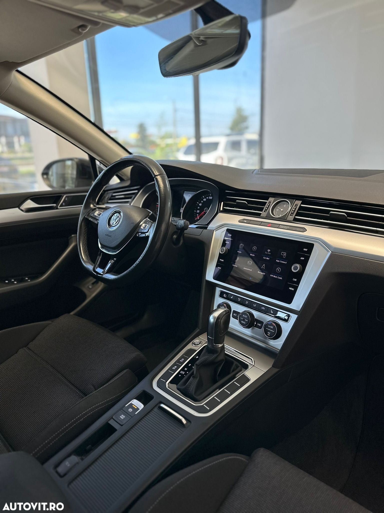 Volkswagen Passat Variant 2.0 TDI DSG Comfortline - 10