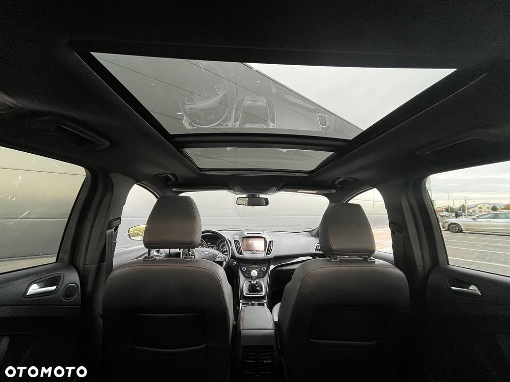 Ford Kuga 1.5 EcoBoost 2x4 ST-Line - 13