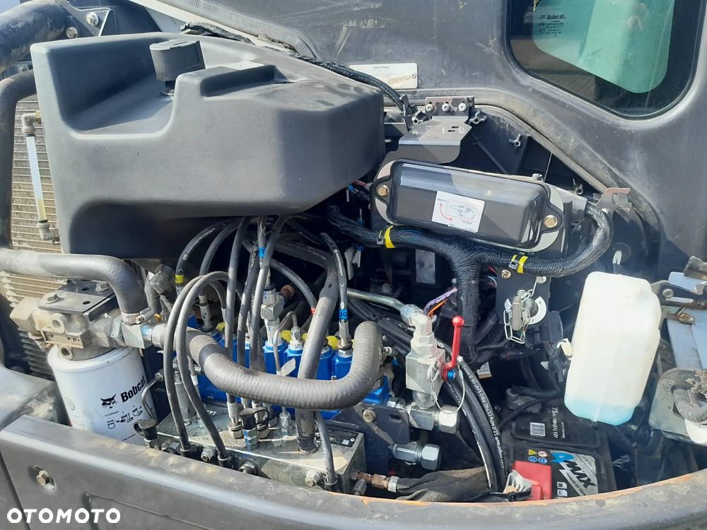 Bobcat E50 - 12