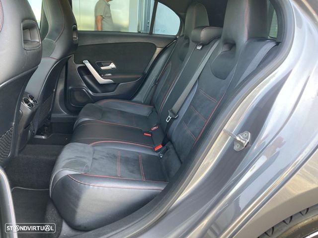 Mercedes-Benz A 180 AMG Line - 27