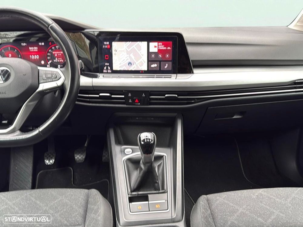 VW Golf Variant - 11