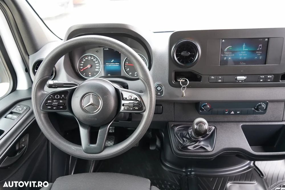 Mercedes-Benz SPRINTER 315 CDI / CONTAINER 4.4 M / 750 KG LIFT / TWIN / IMPORTAT - 28