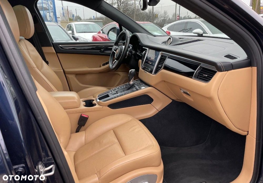 Porsche Macan - 16