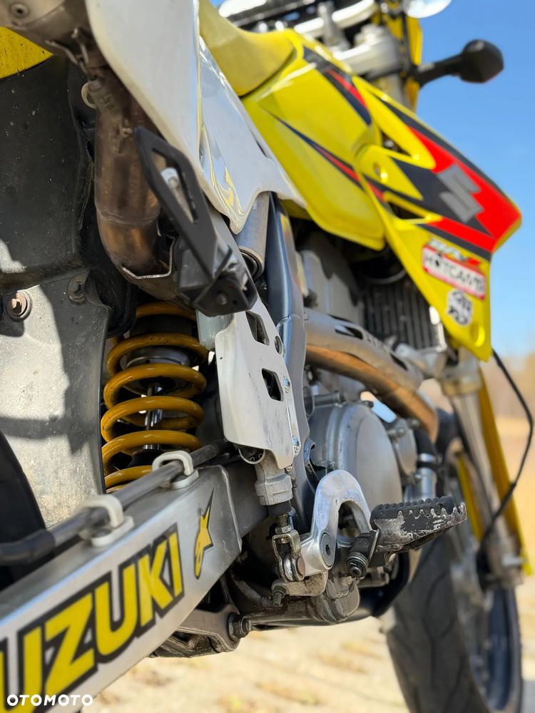 Suzuki DR-Z - 4