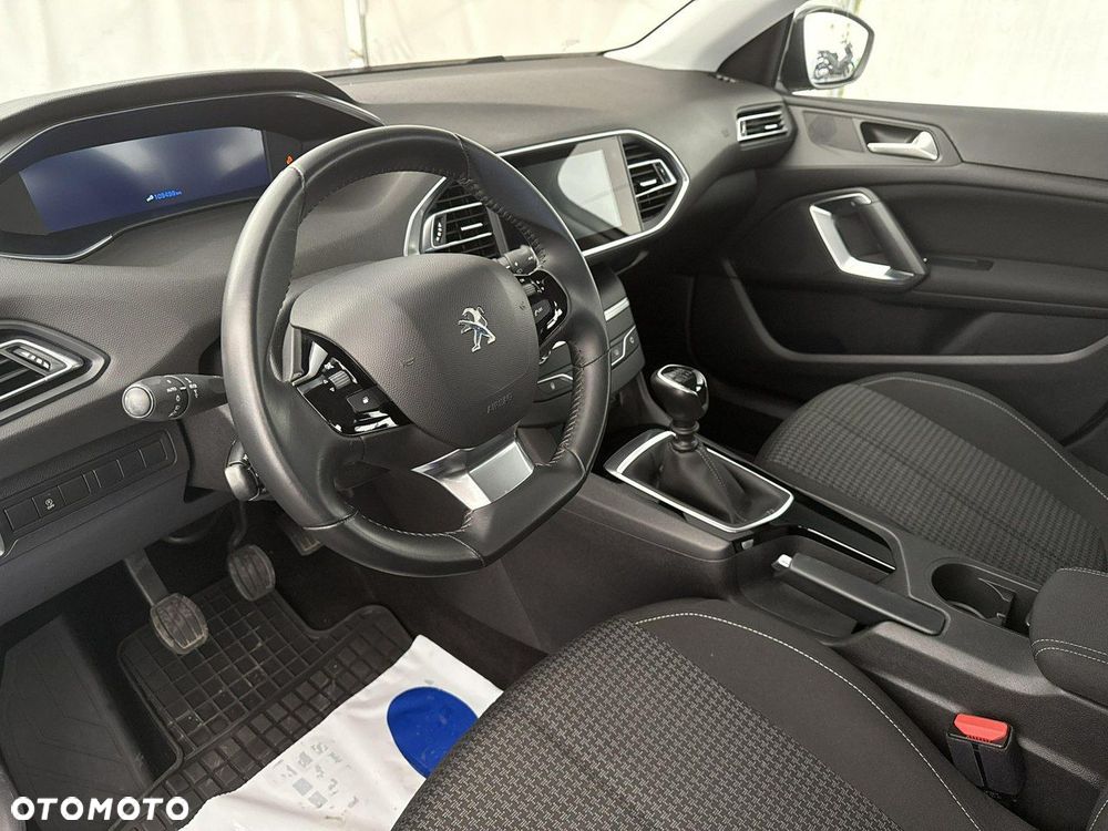 Peugeot 308 - 14