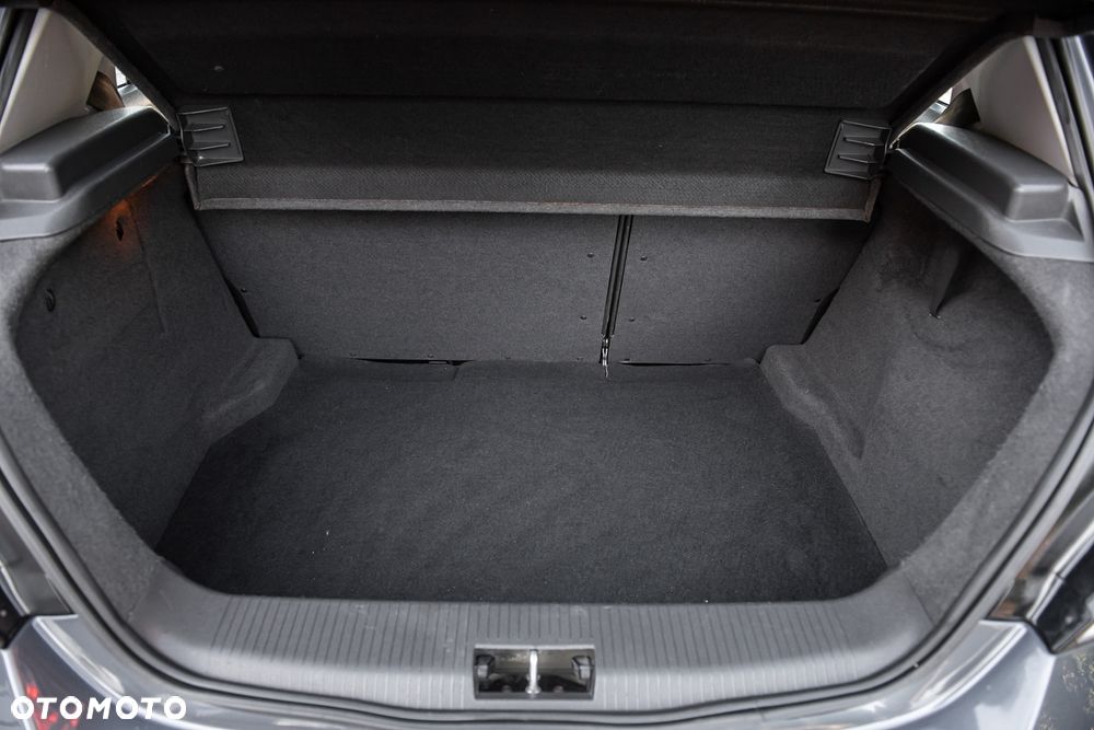 Opel Astra 1.6 Cosmo - 24