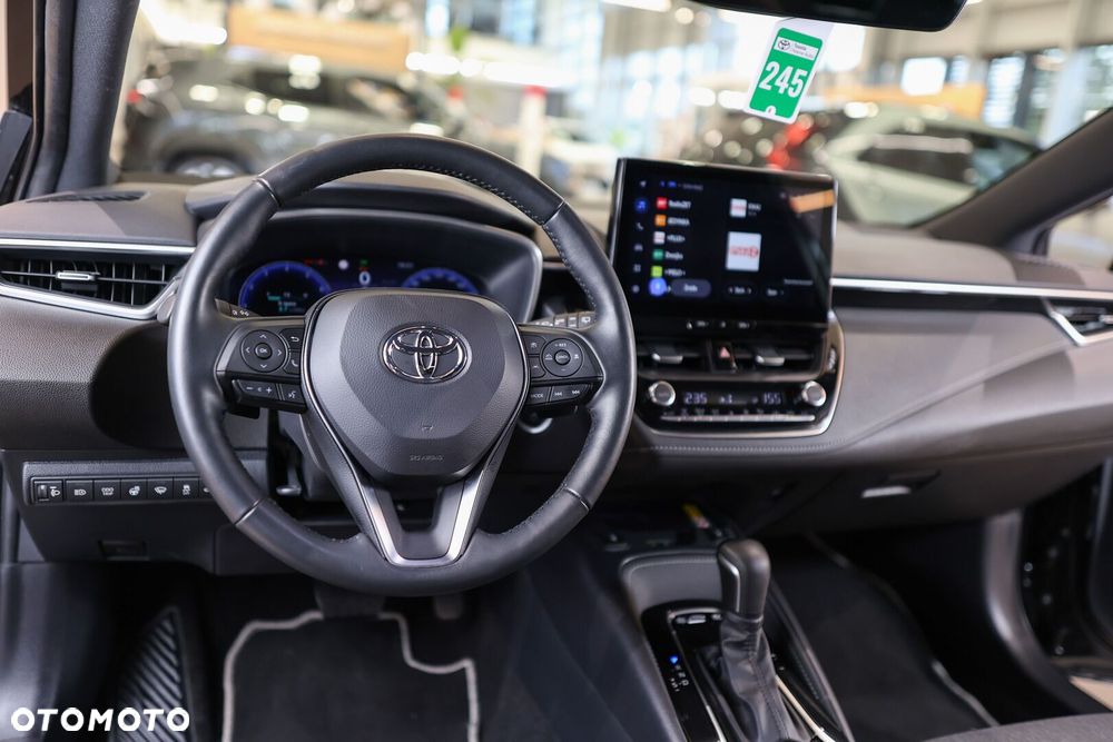 Toyota Corolla 2.0 Hybrid Style - 23