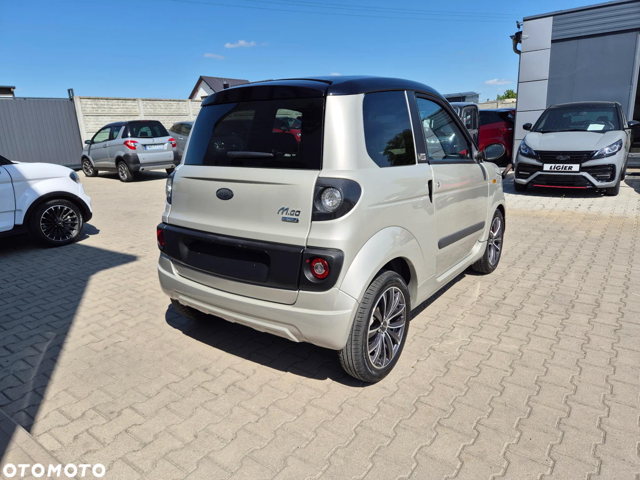 Microcar M.GO - 8