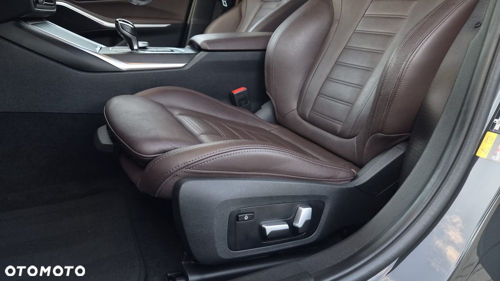 BMW Seria 3 330e PHEV xDrive M Sport sport - 21