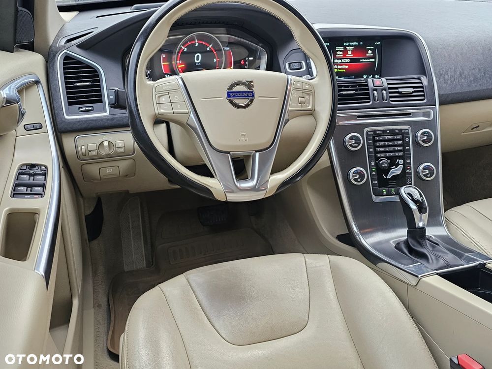 Volvo XC 60 D4 AWD Summum - 16