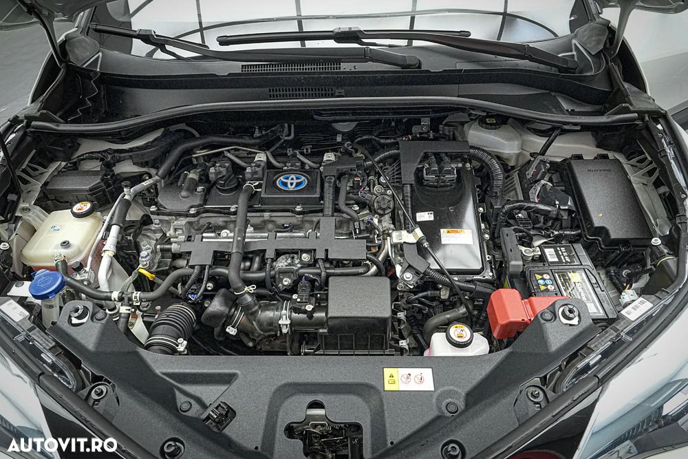 Toyota C-HR 1.8 HSD 122 CP 4x2 CVT Cult - 24