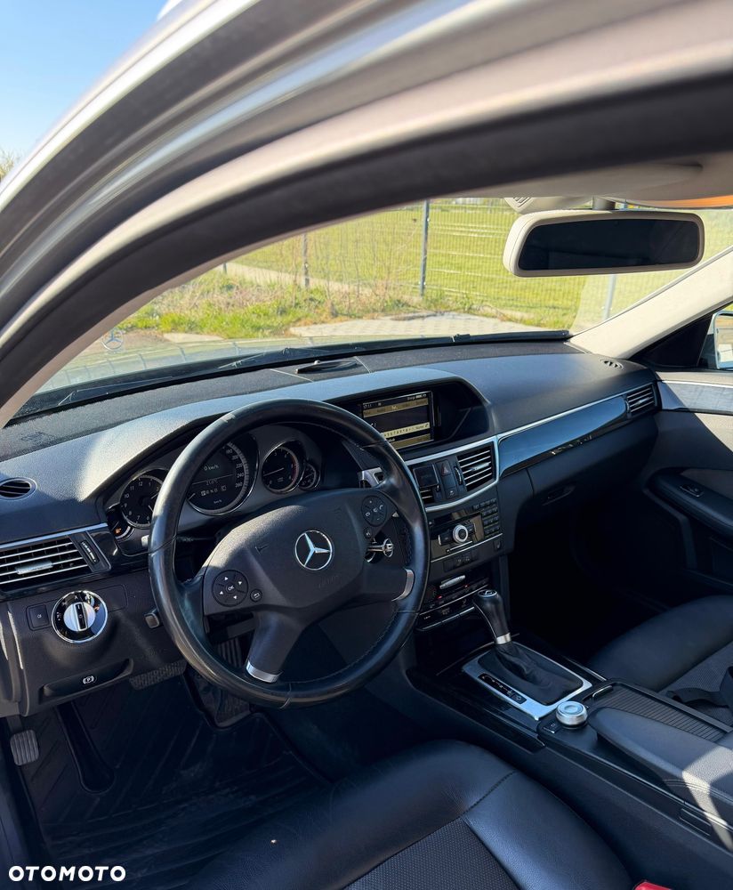 Mercedes-Benz Klasa E 250 CDI DPF BlueEFFICIENCY Automatik Avantgarde - 24