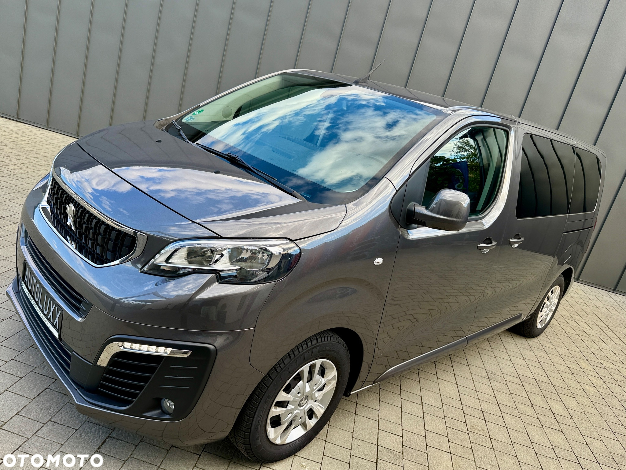 Peugeot Traveller 2.0 BlueHDi Standard Active - 26