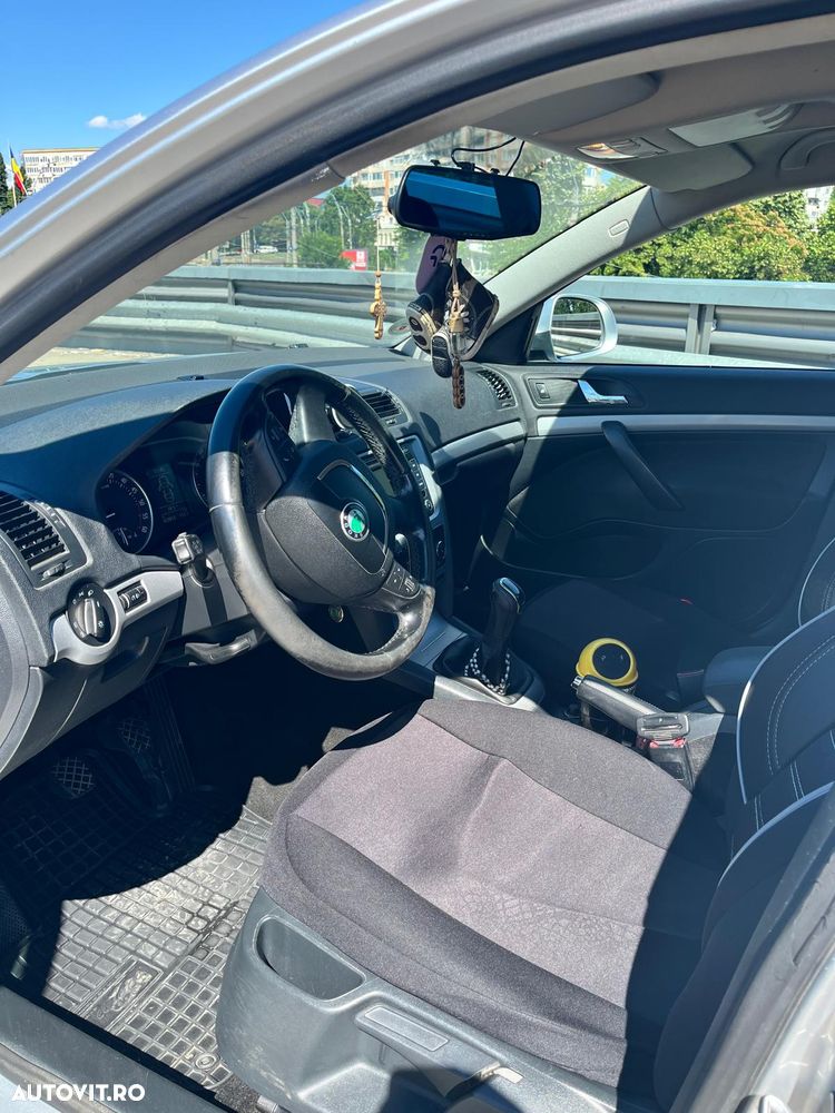 Skoda Octavia 1.6 TDI Ambiente - 10