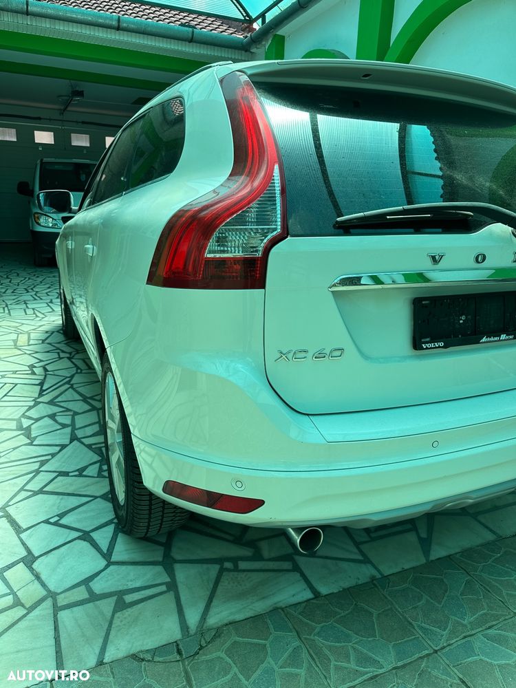Volvo XC 60 D3 Geartronic Summum - 6