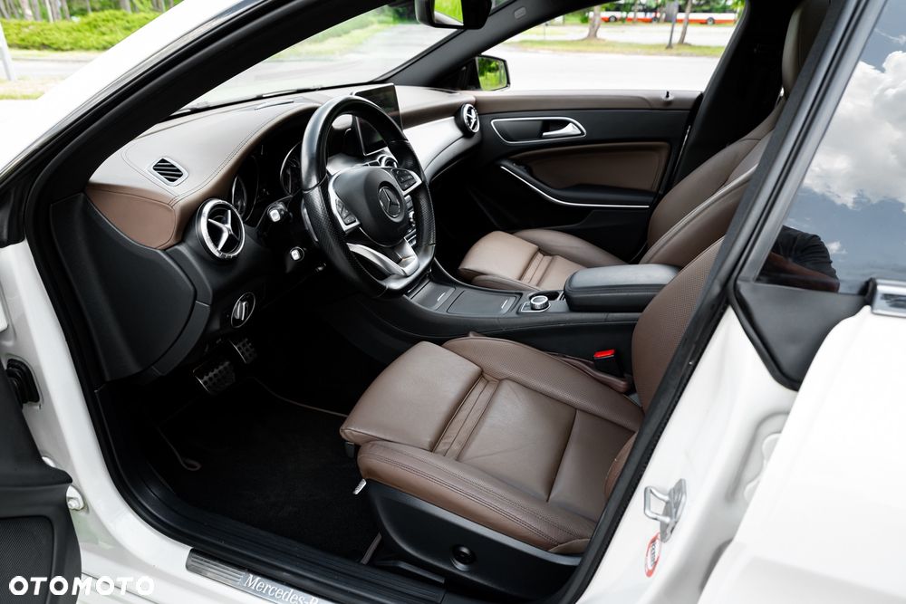Mercedes-Benz CLA ver-250-amg-line - 18