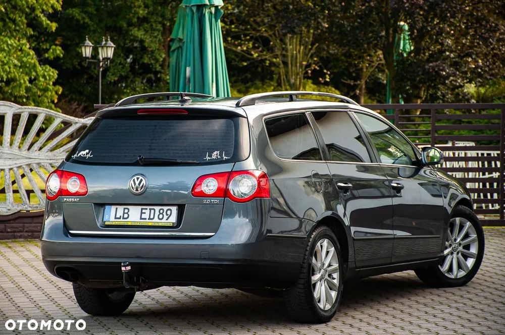 Volkswagen Passat 2.0 TDI Comfortline - 16