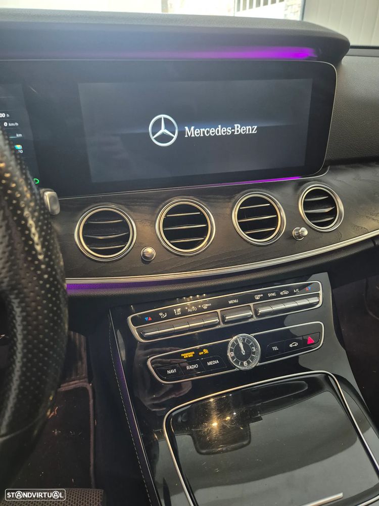Mercedes-Benz E 220 d AMG designo - 13