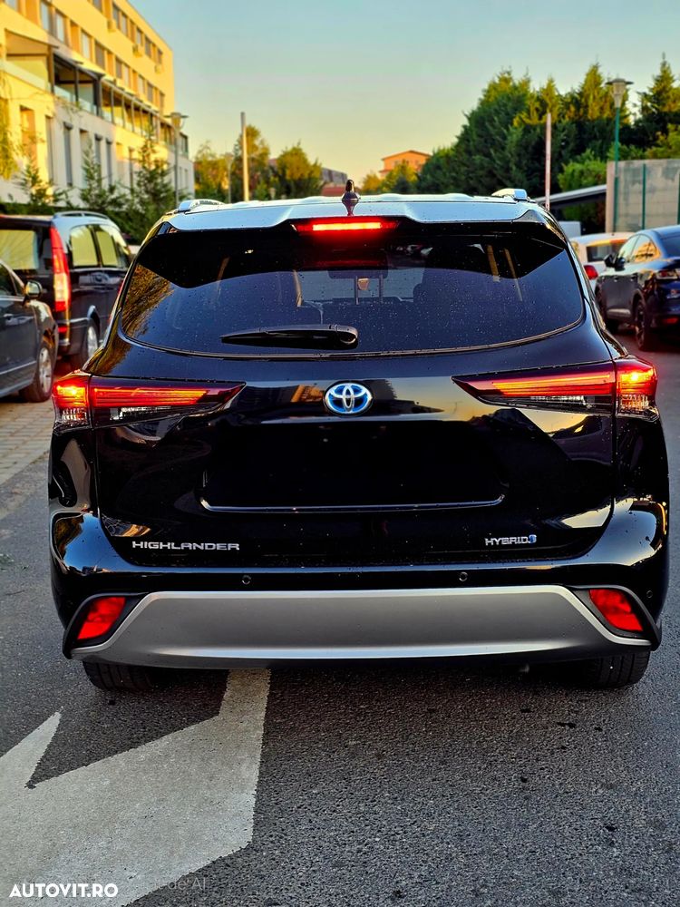 Toyota Highlander 2.5 L Hybrid Dynamic Force 248CP Luxury Metallic - 3