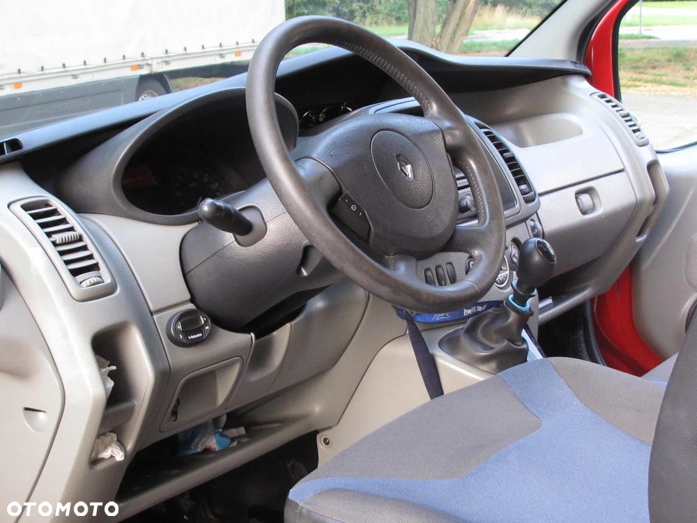 Renault Trafic - 11