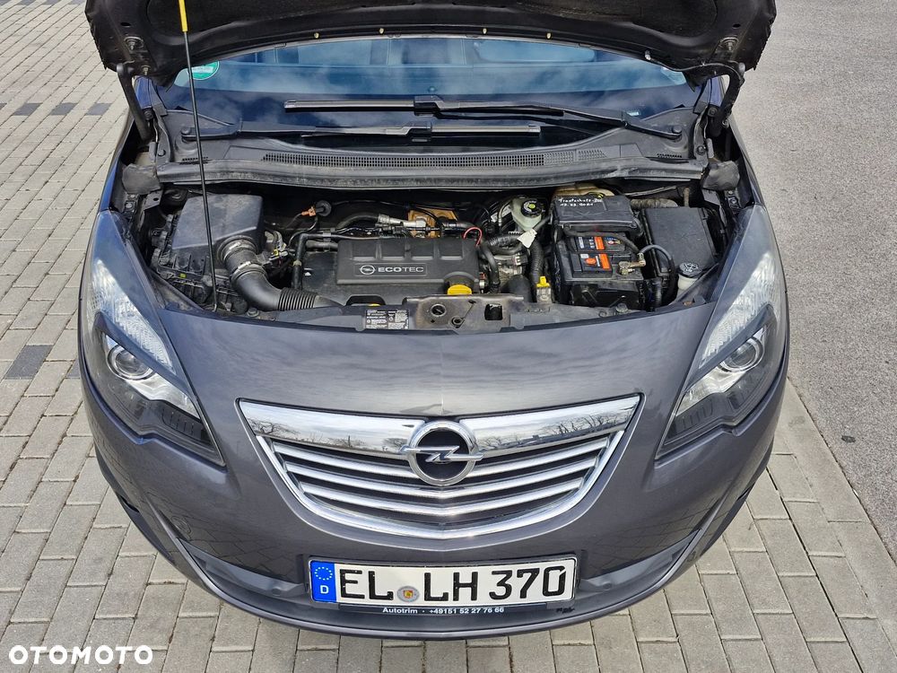 Opel Meriva 1.4 T Cosmo S&S - 30