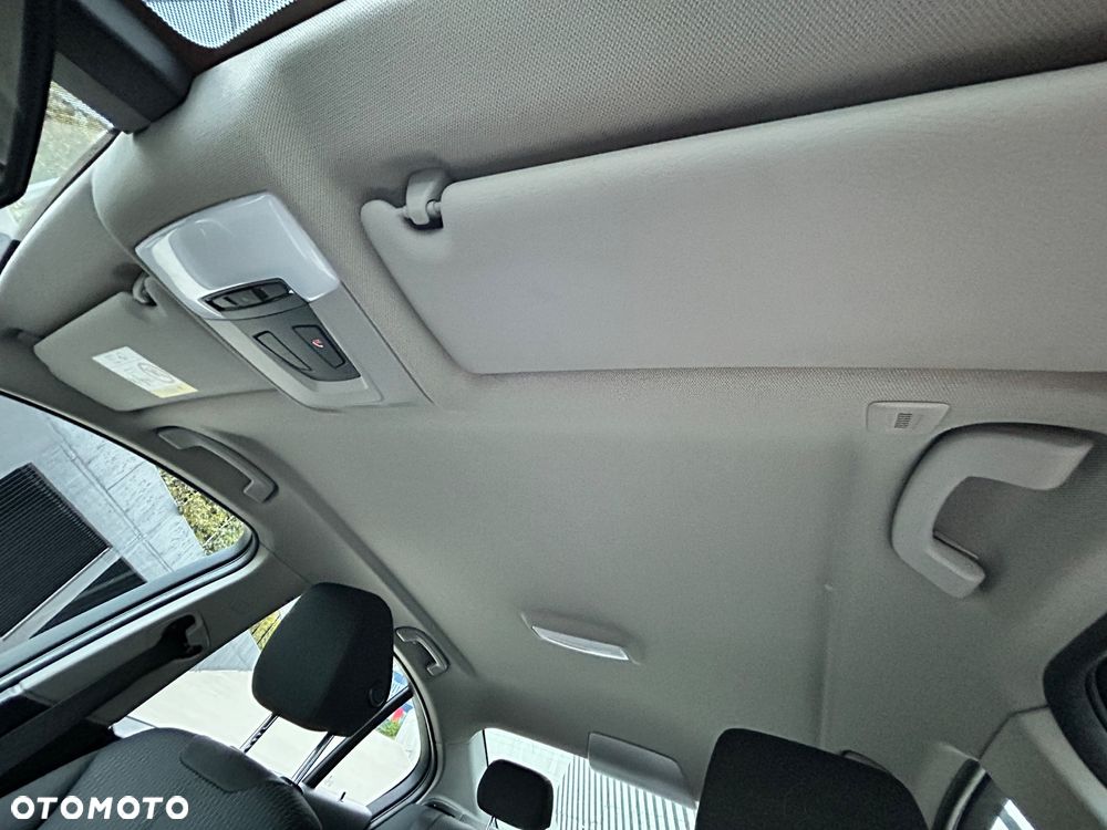 BMW Seria 3 316i - 29