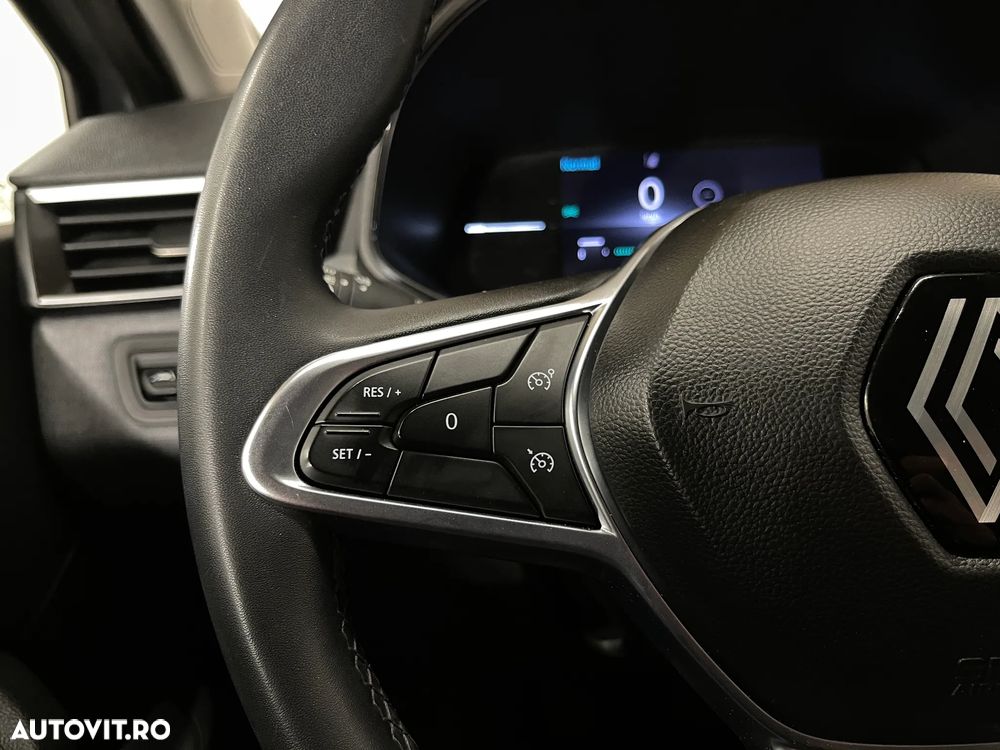 Renault Clio V Blue dCi 100 Evolution - 17