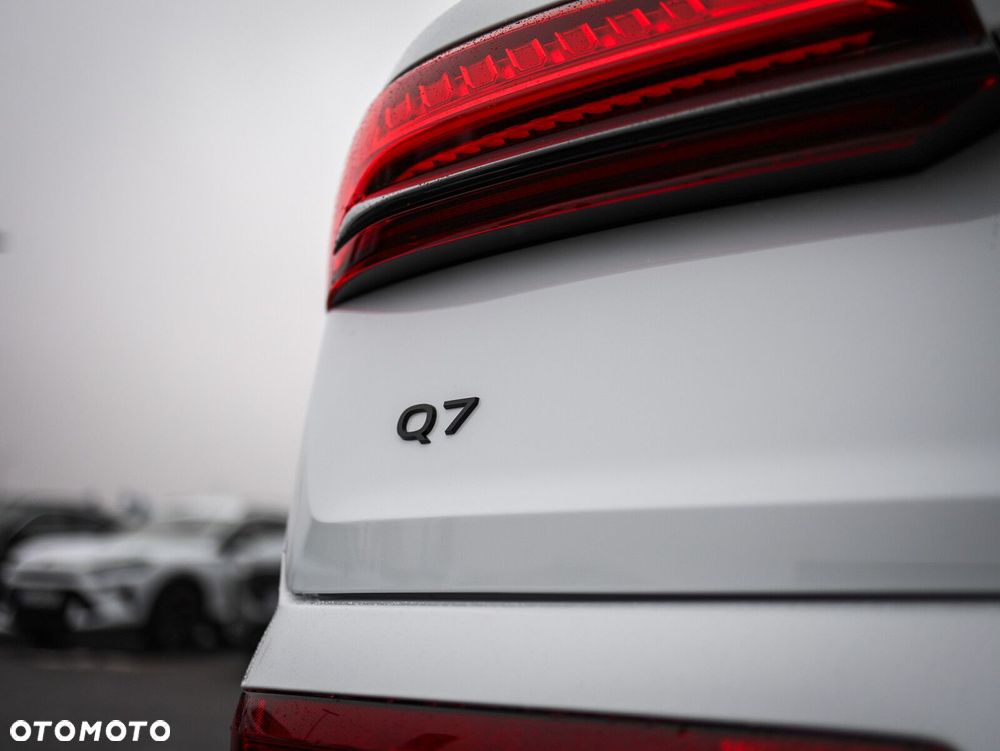 Audi Q7 - 11