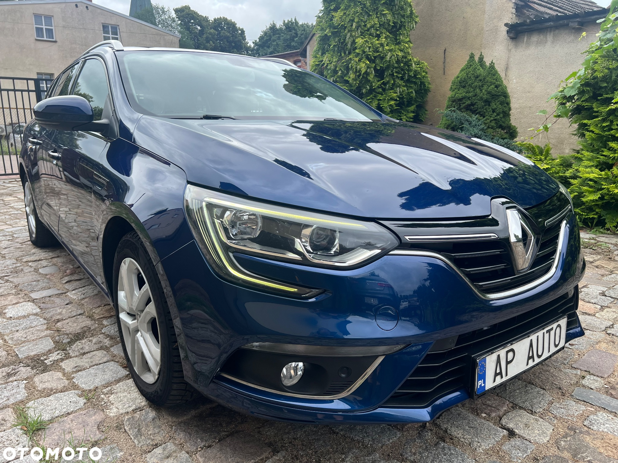 Renault Megane Grandtour ENERGY TCe 100 EXPERIENCE - 8
