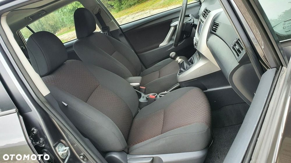 Toyota Verso - 8