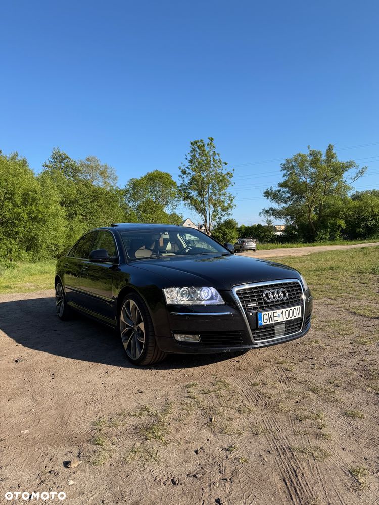 Audi A8 4.2 FSI Quattro - 1