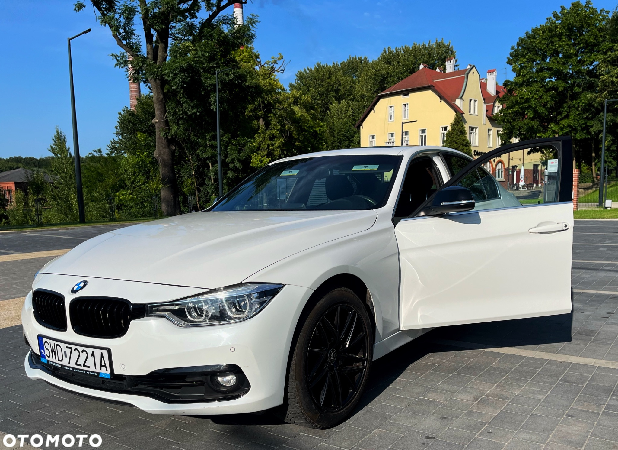 BMW Seria 3 330i xDrive Sport Line Shadow - 16