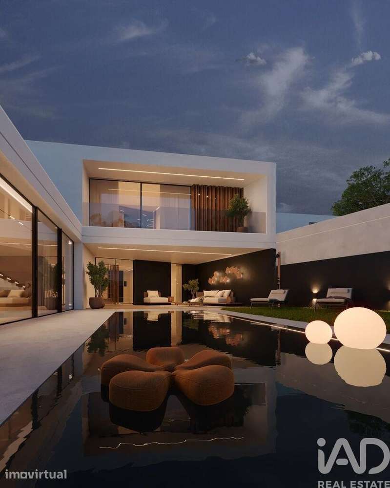 Casa / Villa T4 em Milheirós de 492,00 m2 - Grande imagem: 2/24