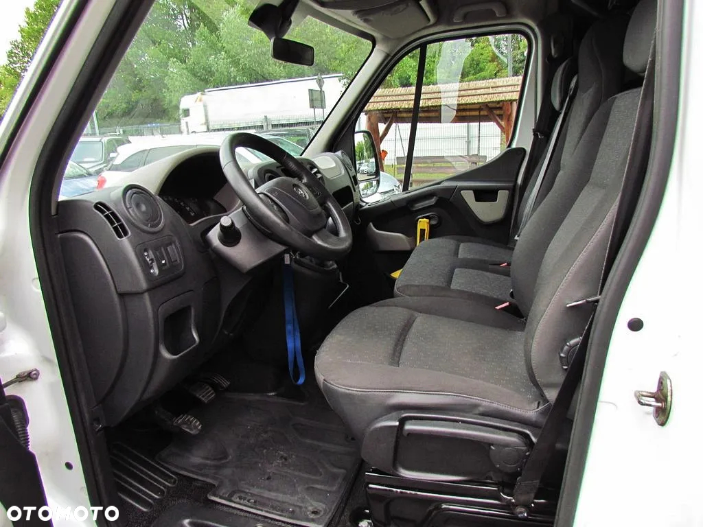 Opel Movano - 12