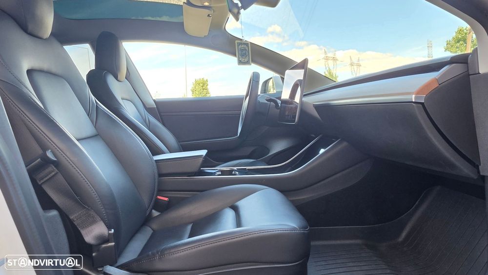 Tesla Model 3 Standard Range Plus RWD - 11