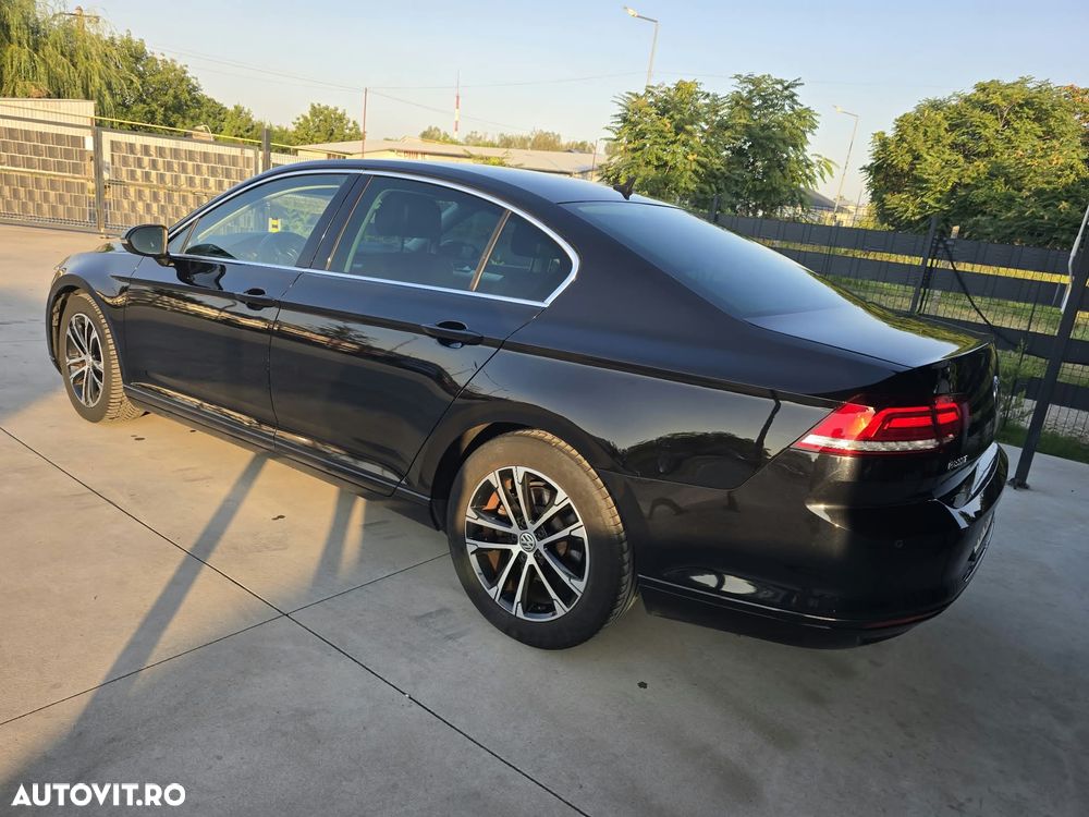 Volkswagen Passat 2.0 TDI DSG Highline - 8