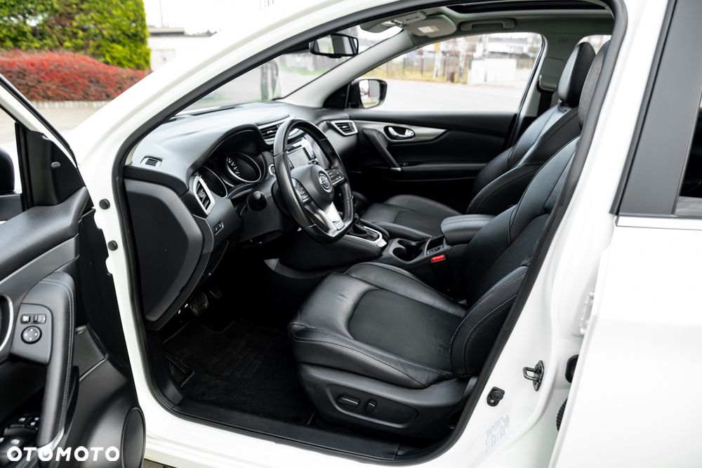 Nissan Qashqai 1.3 DIG-T DCT TEKNA - 18